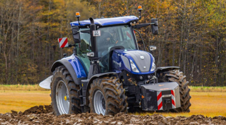 New Holland T7.300 demo